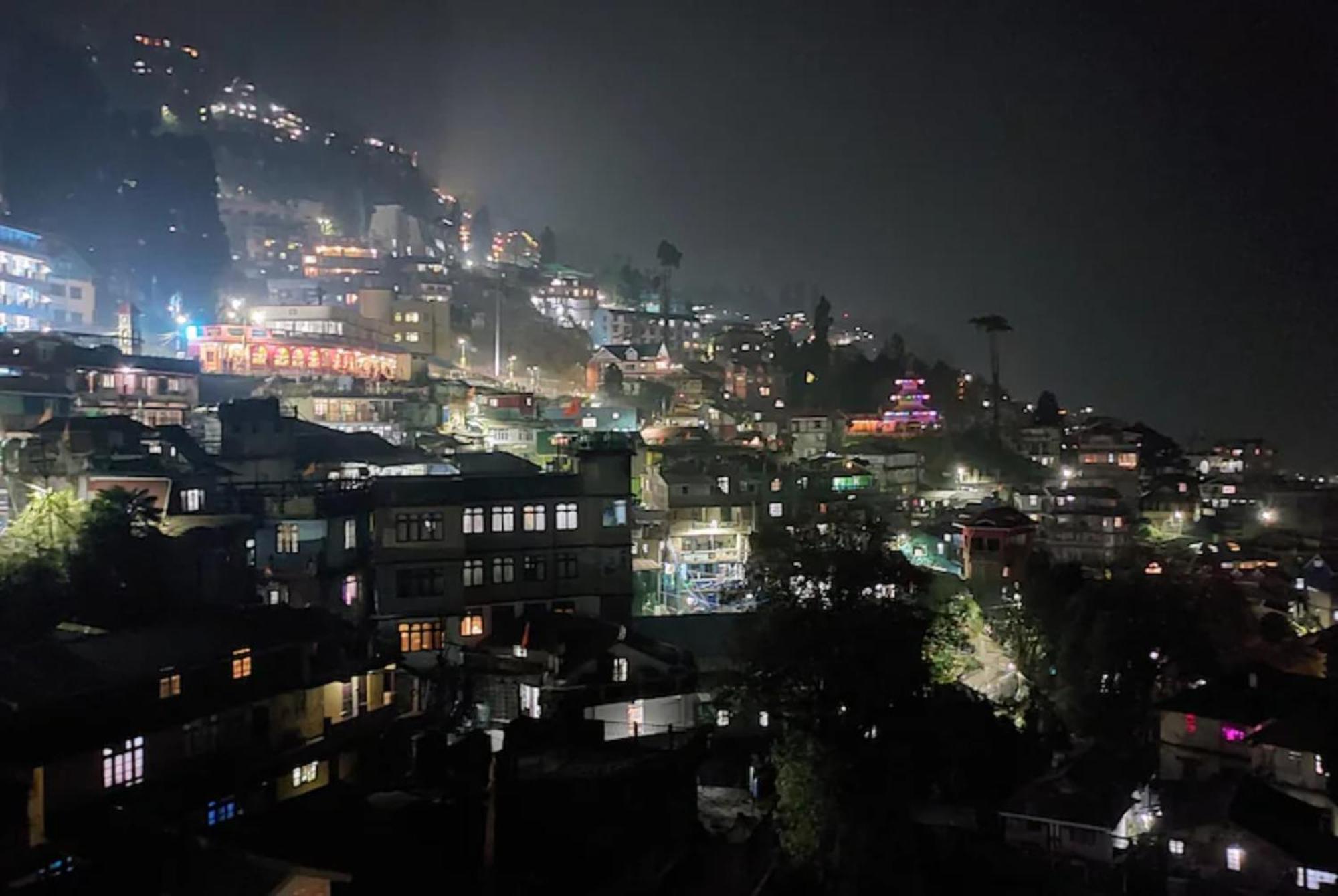 Hotel Pitstop Darjeeling - Excellent Service Recommended & Couple Friendly Extérieur photo